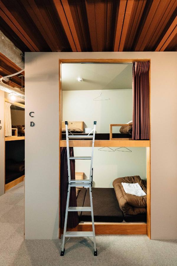 Linda Hostel 106 Осака Экстерьер фото